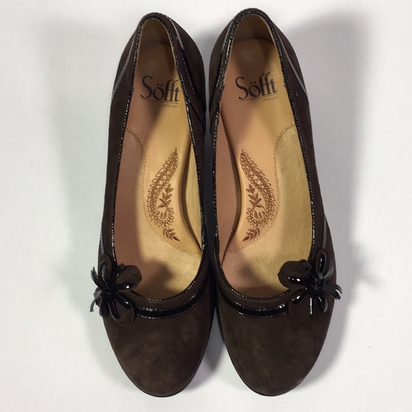 Sofft Suede Dark Brown Heels - Picture 2 of 8
